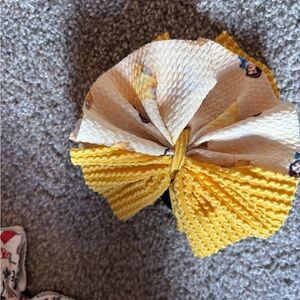 Snow White hair tie bow